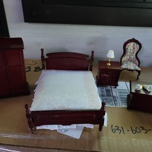 Wooden dollhouse furniture
